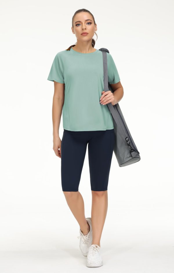 61CULdkRHvL.jpg Women's Short Sleeve Workout Shirts Breathable Yoga T-Shirts with Side Slits Athletic Tee Tops